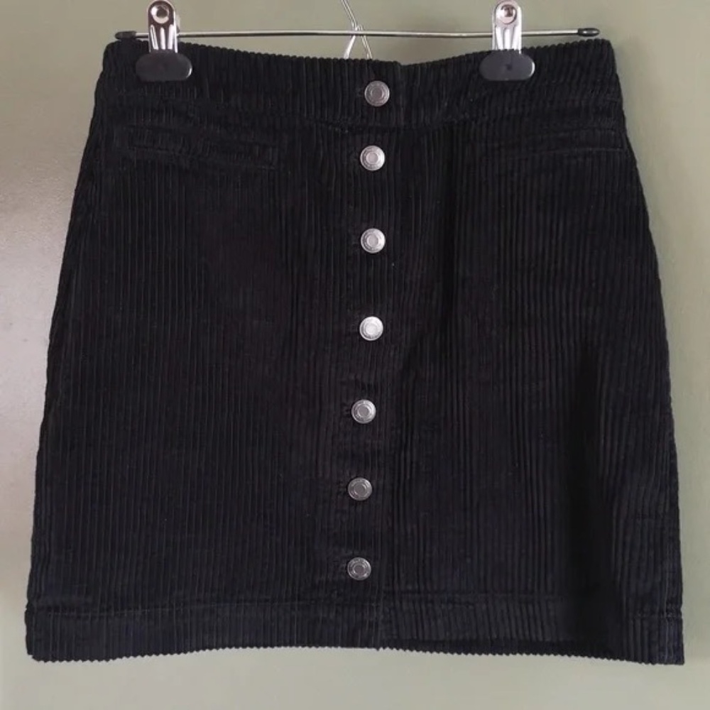 Aritzia Wilfred Free Black Karmen Corduroy Button Front Mini Skirt